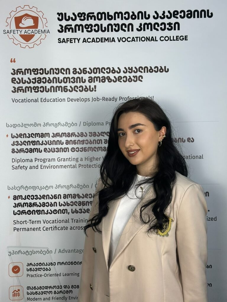 ლელა ხარიბეგაშვილი